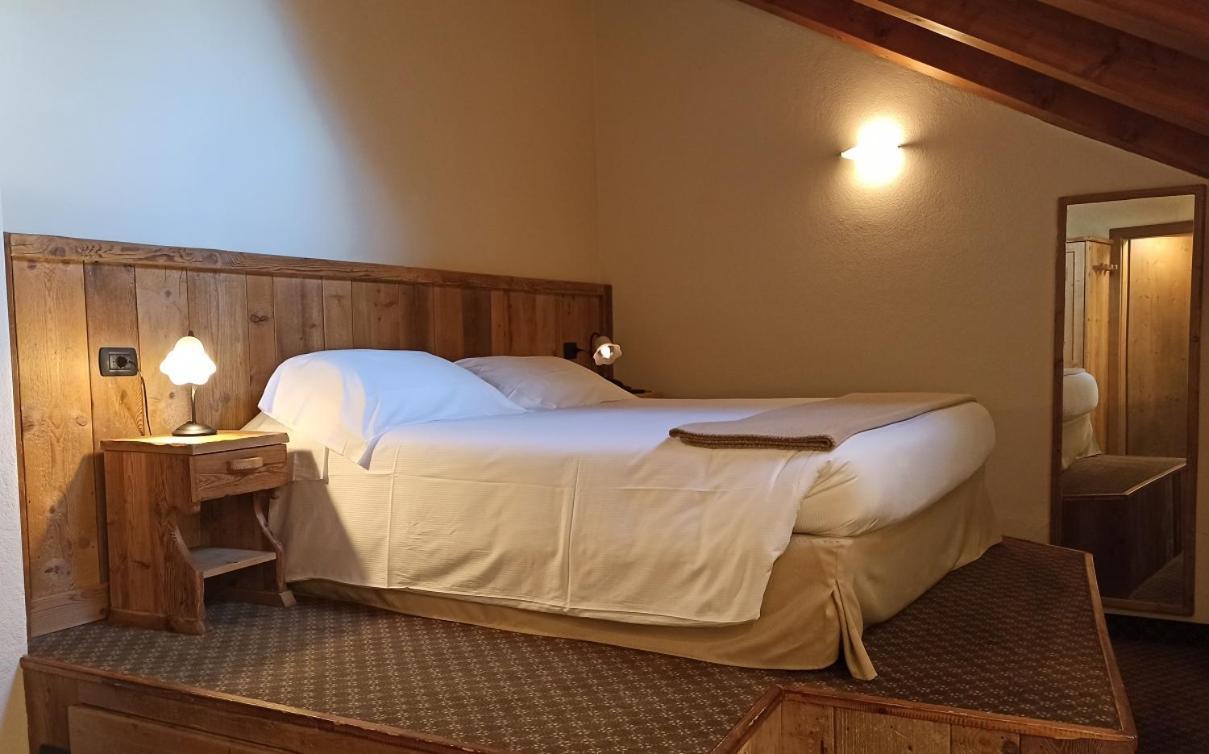 Le Miramonti Hotel Restaurant & Wellness La Thuile Exterior foto